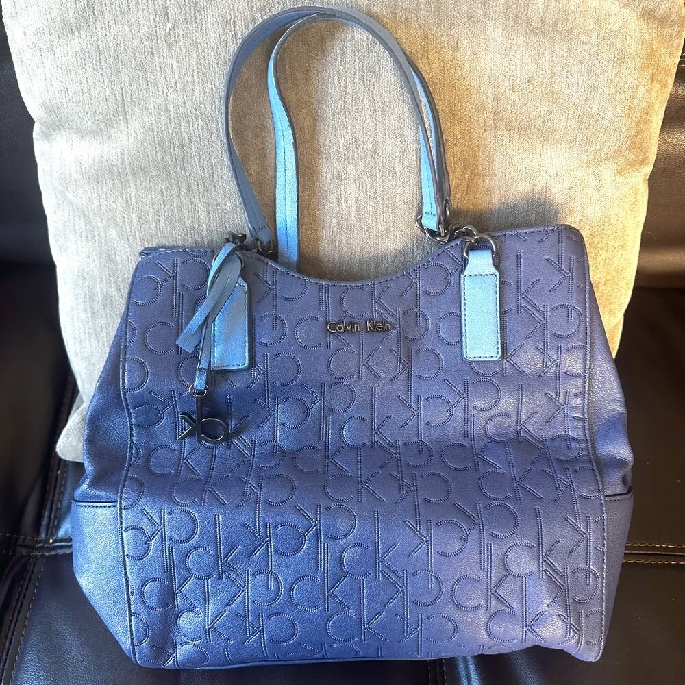 Calvin Klein Blue Chain Shoulder Bag